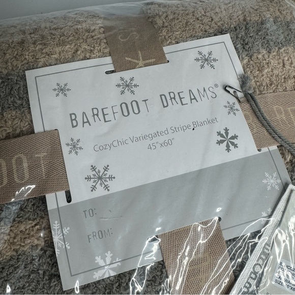 Barefoot Dreams Cozy Grey & Tan Striped Throw Blanket 45” x 60” NWT - Picture 3 of 5